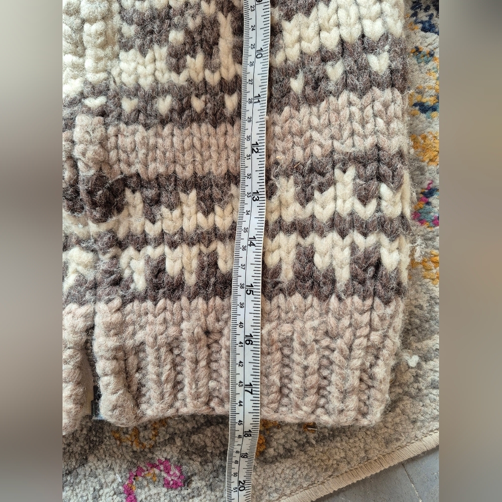 Vintage Cowichan Wool Sweater Size 5/6 Kids - Picture 6 of 6